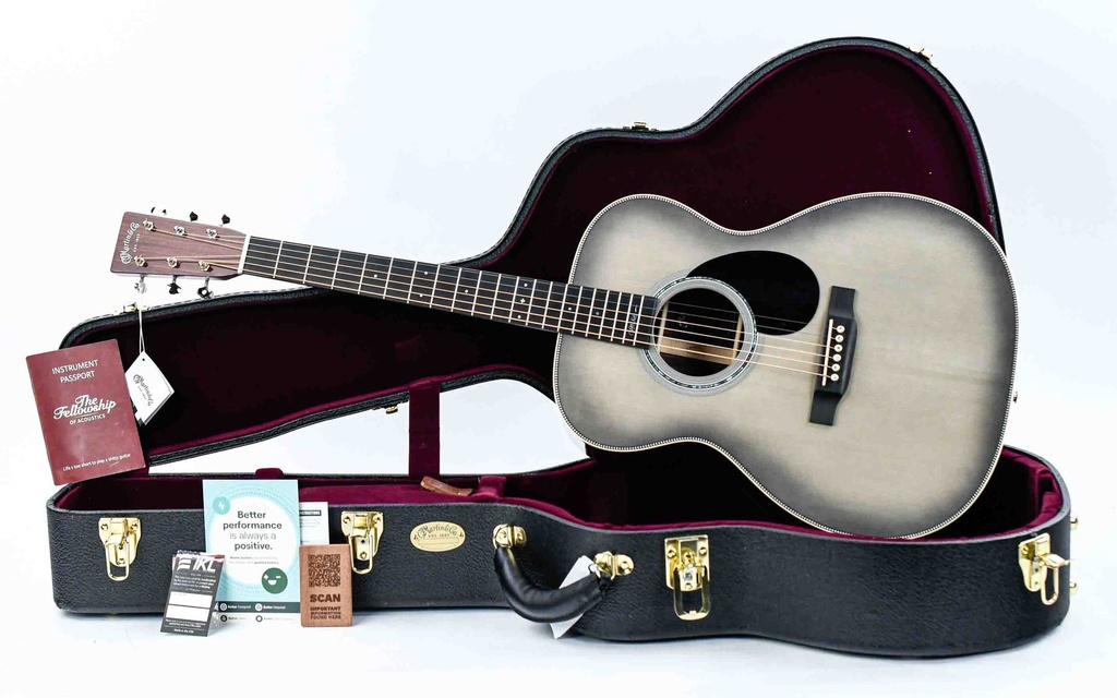 Martin OMJM Platinum 20th Anniversary Edition | The Fellowship of